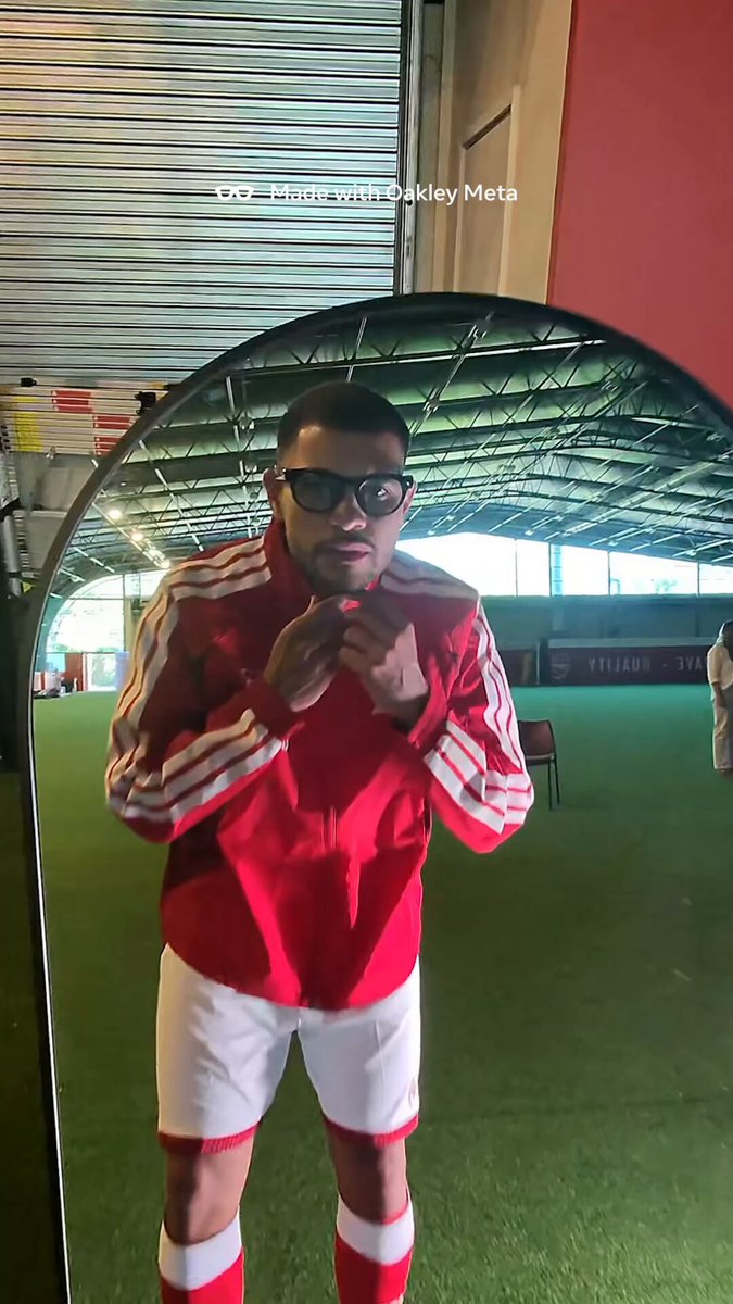 Arsenal Confirms Partnership with Oakley Meta